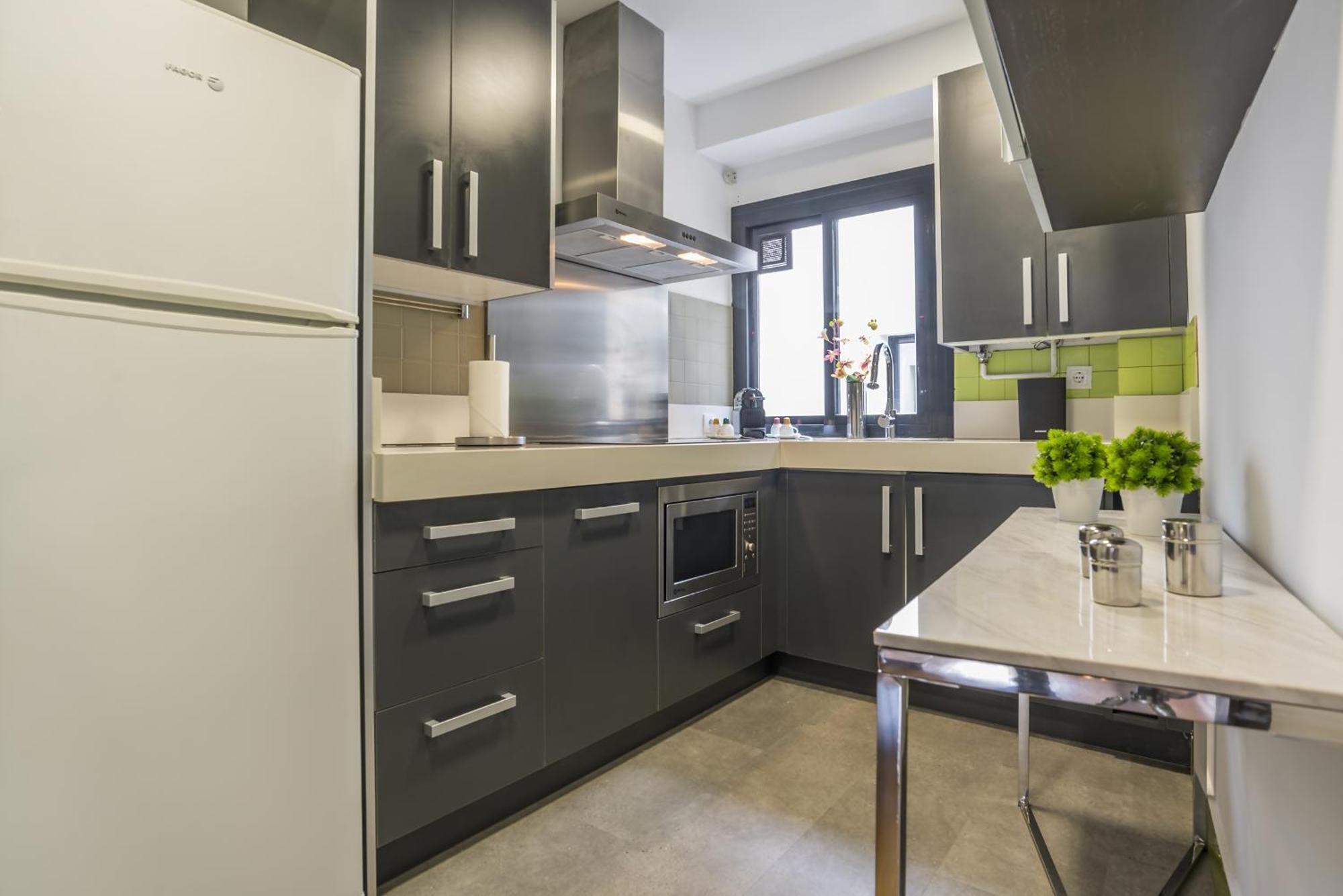 Sol By Skykey Apartment Madrid Exterior foto
